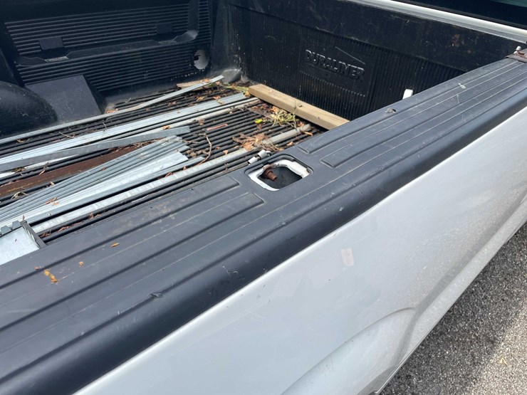 2014-ford-f150-xl-image-26