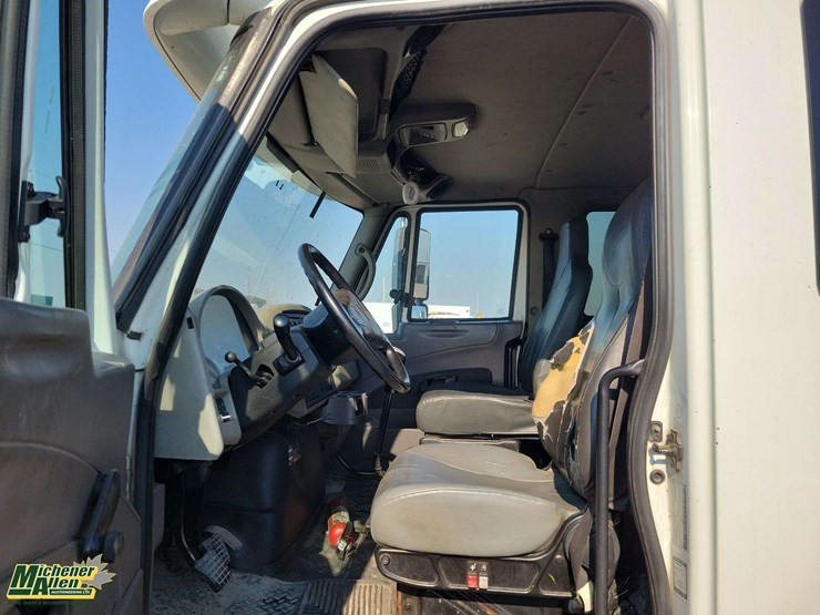 international-durastar-4400-image-14