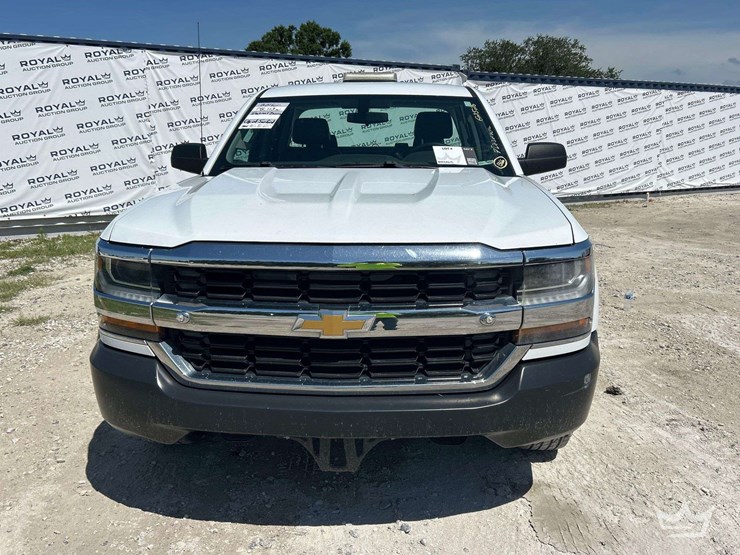 2016-chevrolet-silverado-1500-image-26