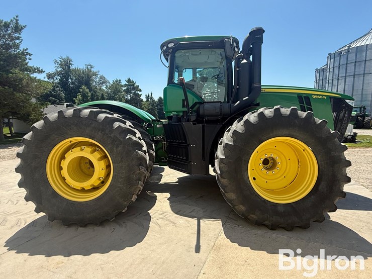 2014-john-deere-9560r-image-4