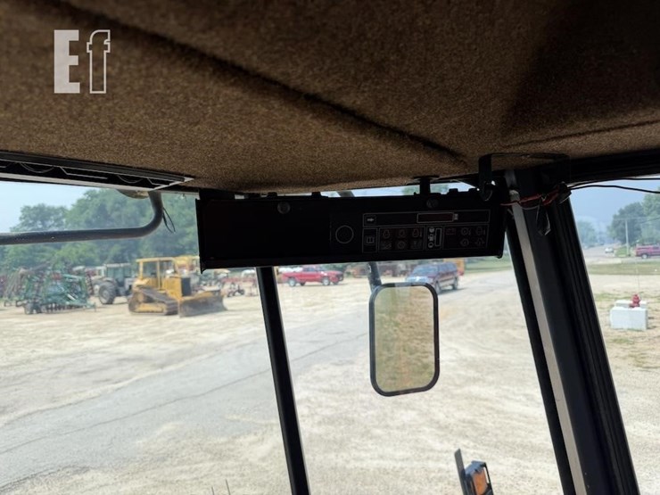 new-holland-2450-image-15