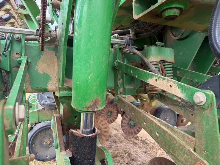john-deere-1790-image-52