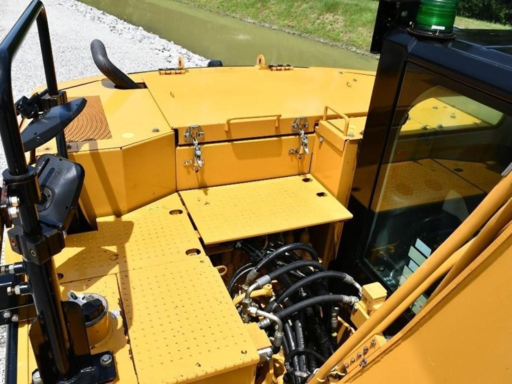 2017-caterpillar-313fl-image-12