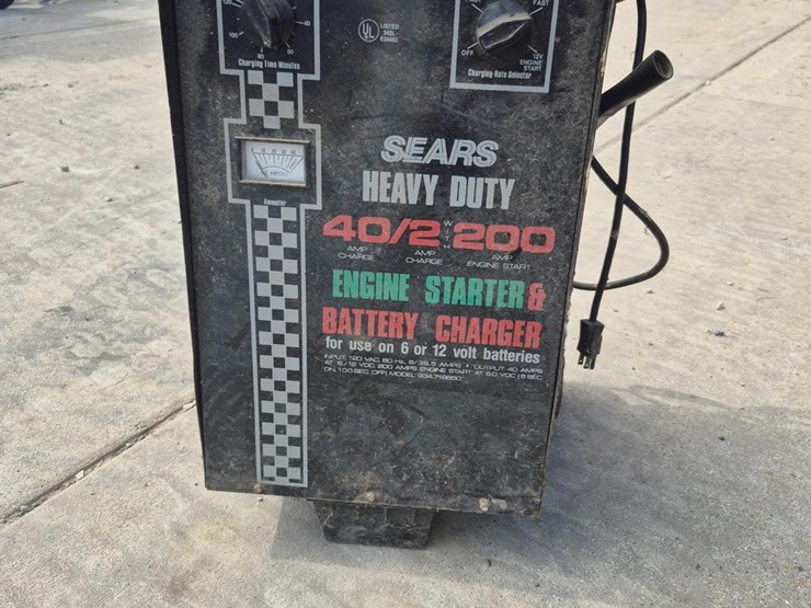 #83-•-sears-heavy-duty-40/2-w/200-charger-starter-image-1