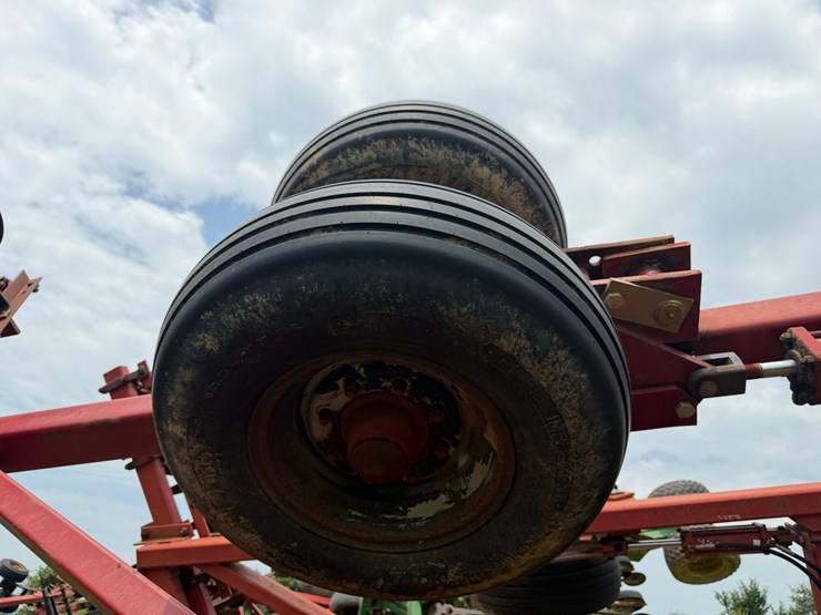 case-ih-3950-image-9