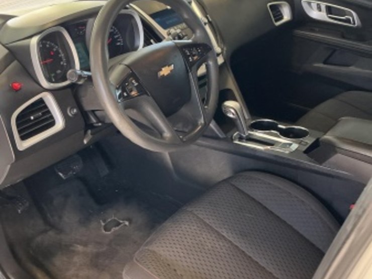 2015-chevrolet-equinox-image-22