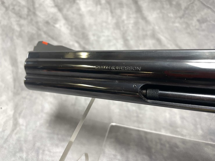 #10828-•-smith-&-wesson-model-586,-357-mag-revolver,-sn:-bfh4922-image-12