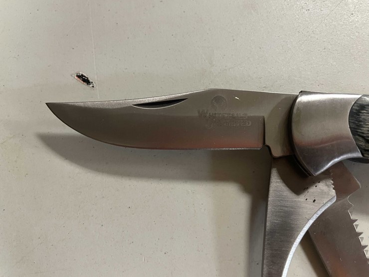 #10823-•-3-blade-knife-w/gut-hook-blade-image-3