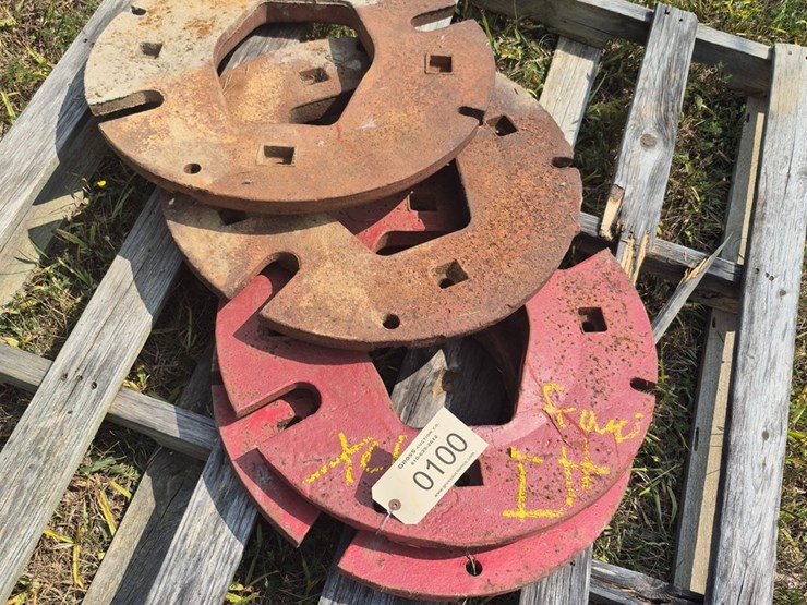 #100-•-x4-farmall-tractor-weights-image-1