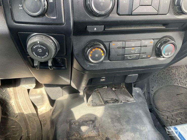 2017-ford-f150-image-18