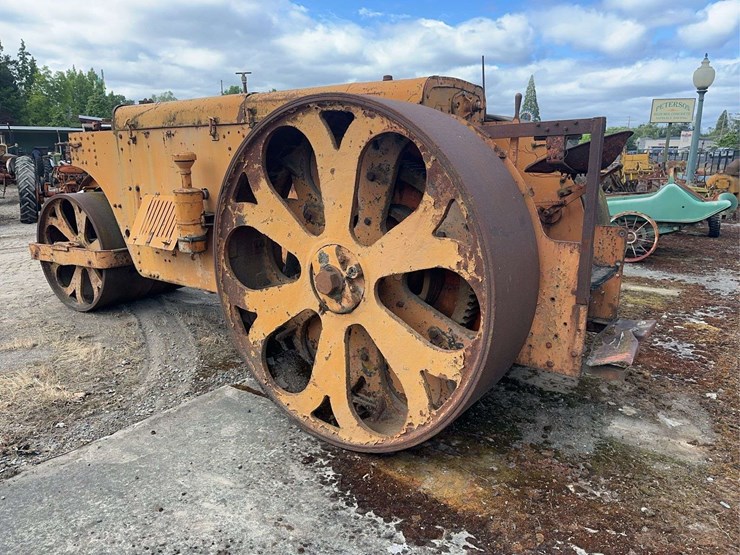 huber-road-roller-image-3