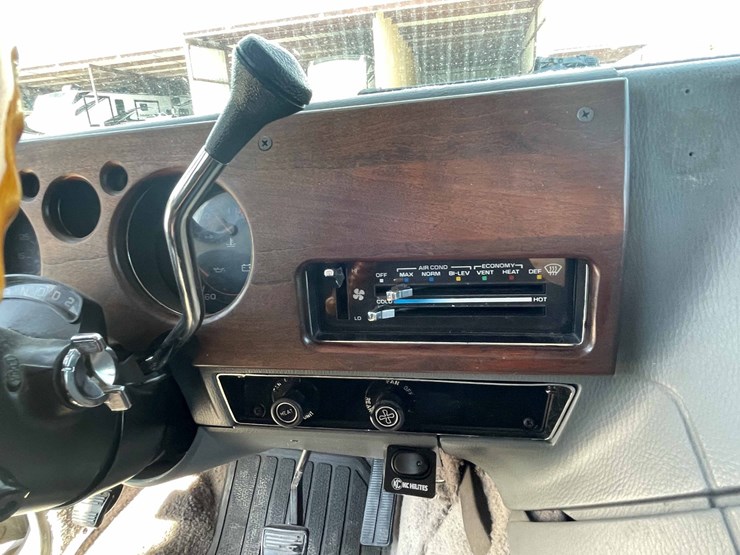1988-chevrolet-g20-image-31