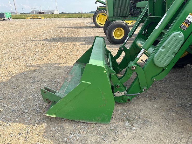 john-deere-6125m-image-26