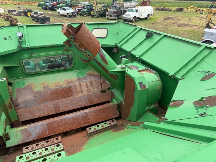 2011-john-deere-9770-sts-image-88