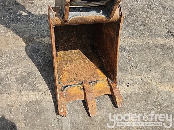 2020-kubota-kx71-3s-image-12