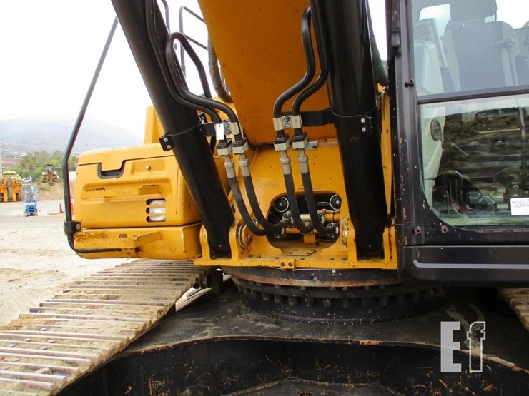 2015-caterpillar-336fl-image-19