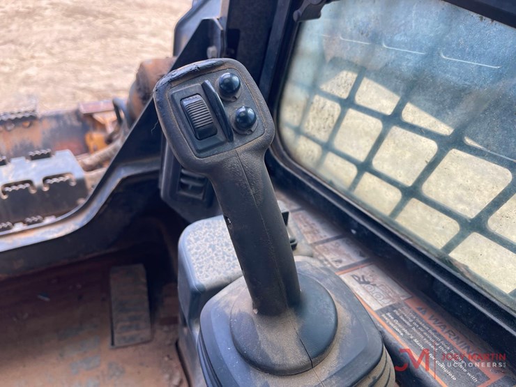 2020-deere-331g-image-20