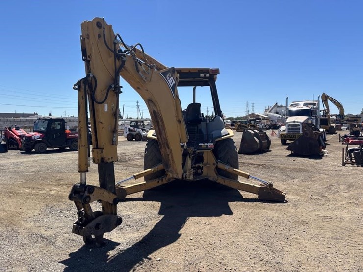caterpillar-420d-image-8
