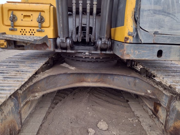 05-volvo-160b-lc-excavator-(qea-4903)-image-43