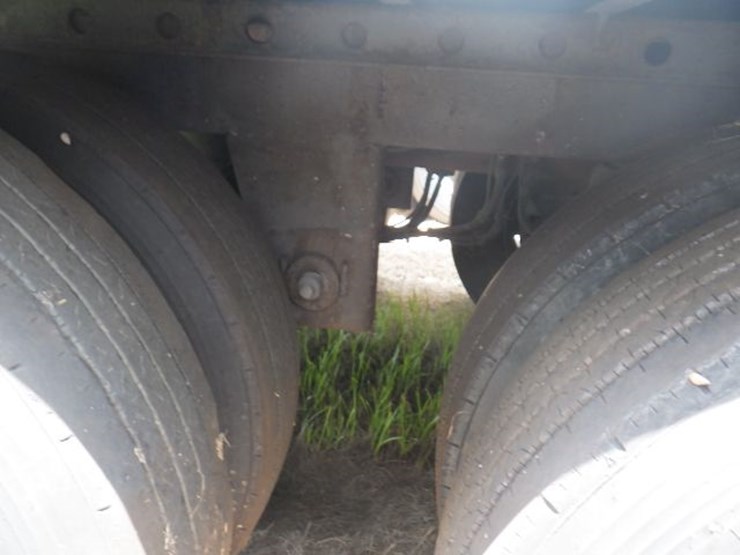 2013-utility-3000r-image-11