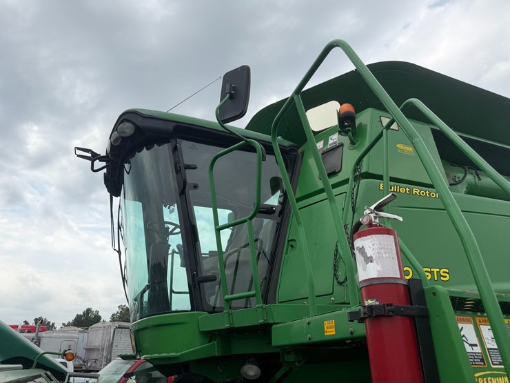 2011-john-deere-9770-sts-image-25