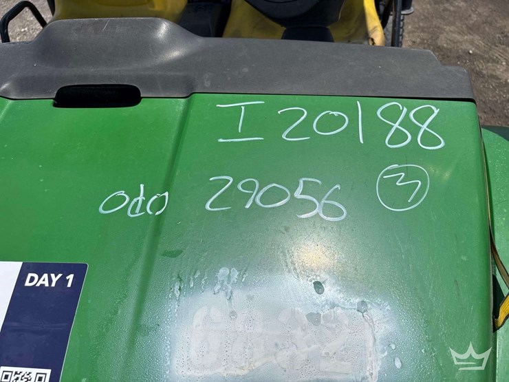 2013-john-deere-gator-image-14