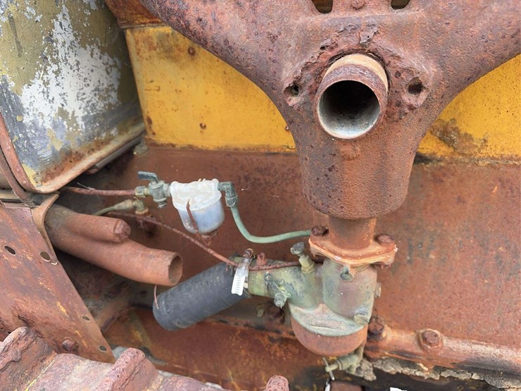 holt-caterpillar-image-10