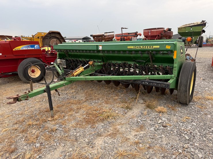 john-deere-450-image-1