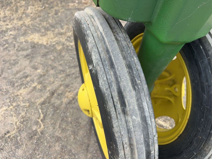 john-deere-h-image-14