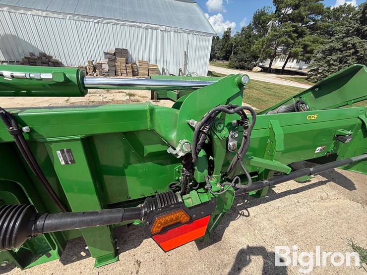 2022-john-deere-c12f-image-19