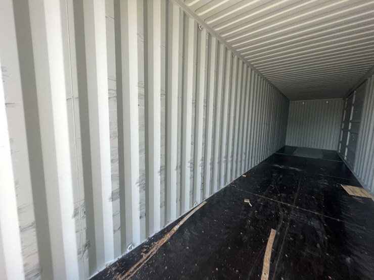 #2352-•-40'-high-shipping-container-image-26