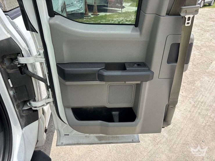 2016-ford-f150-image-16