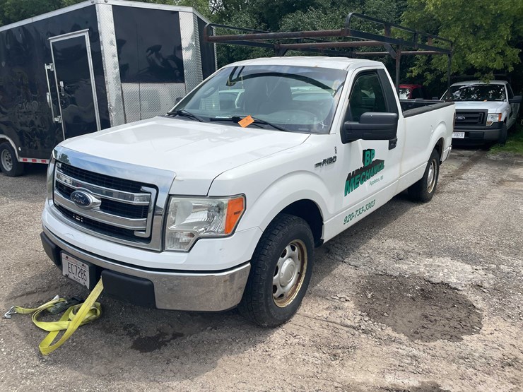 2014-ford-f150-xl-image-1