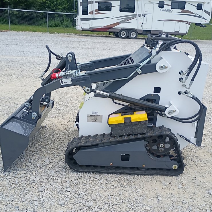 #L63-022 • 2026 ZJG 380 Mini Skid Steer
