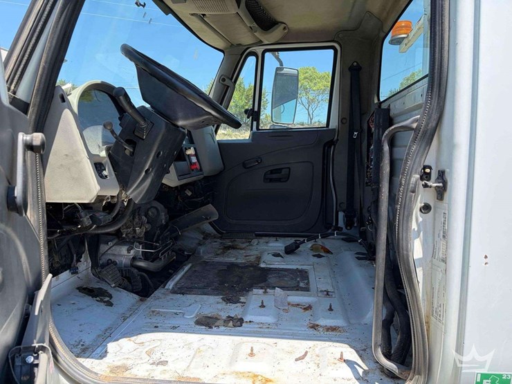 international-durastar-4300-image-11
