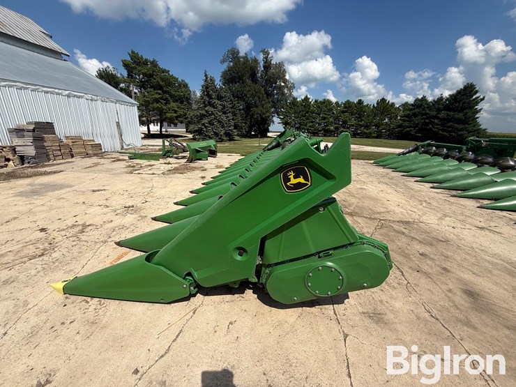 2022-john-deere-c12f-image-8