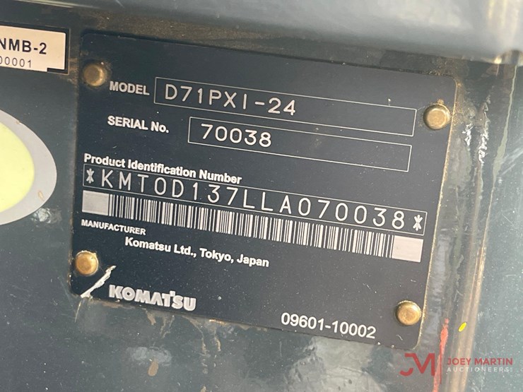 komatsu-d71pxi-24-image-25