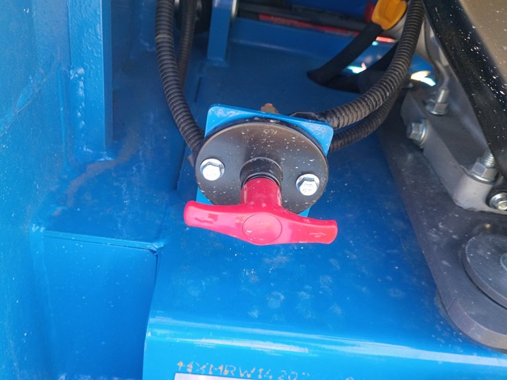 #l66-010-•-2026-agt-mx-mrw14-mini-skid-steer-image-13