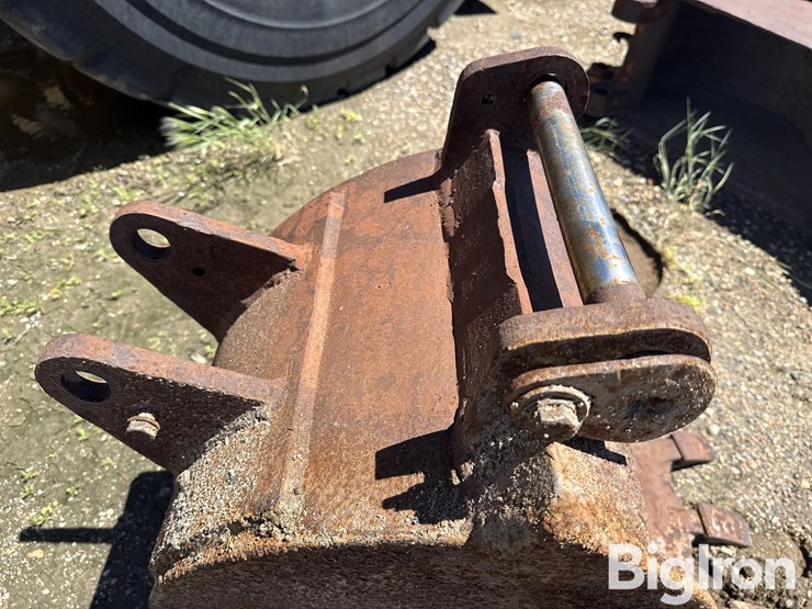 backhoe-bucket-image-10
