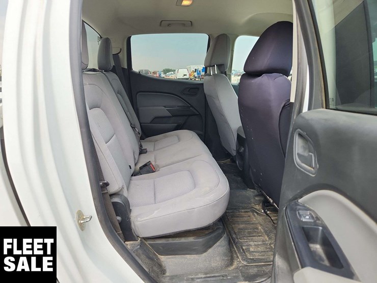2021-chevrolet-colorado-image-16