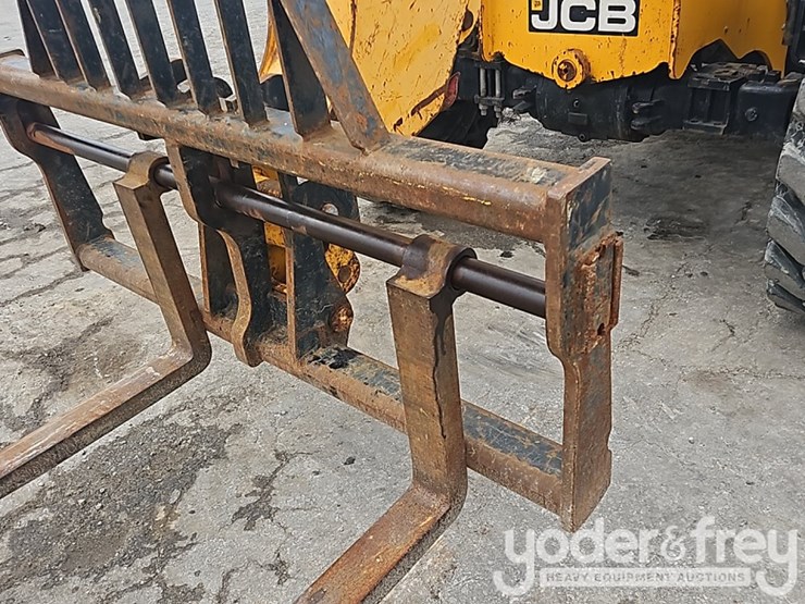 2018-jcb-507-42-image-14