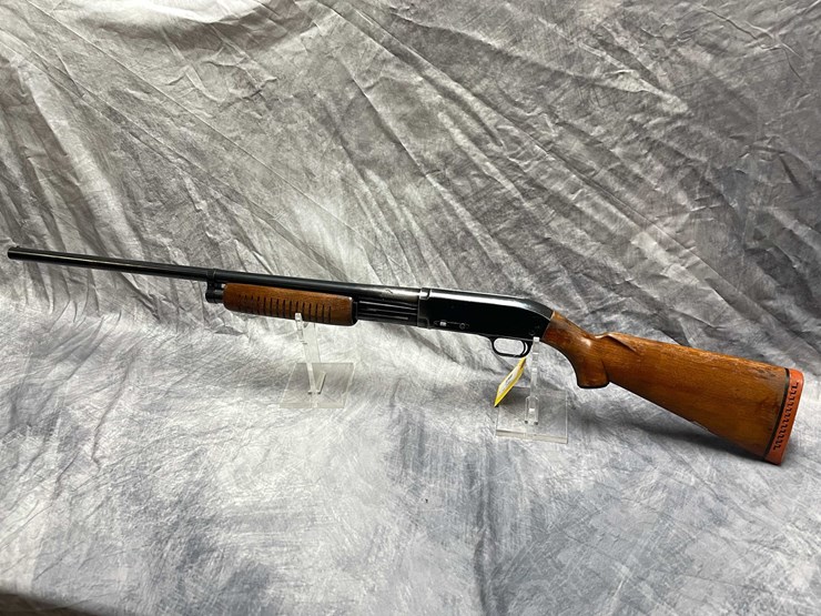 #10697-•-jc-higgins-model-20,-12-ga.-pump-action-shotgun,-sn:-n/a-image-2