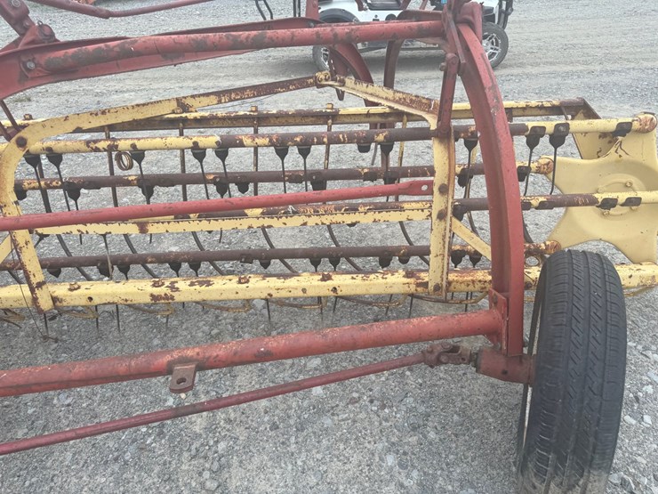 new-holland-256-image-14