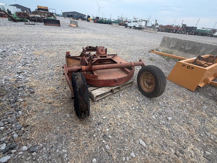 bush-hog-305-image-4