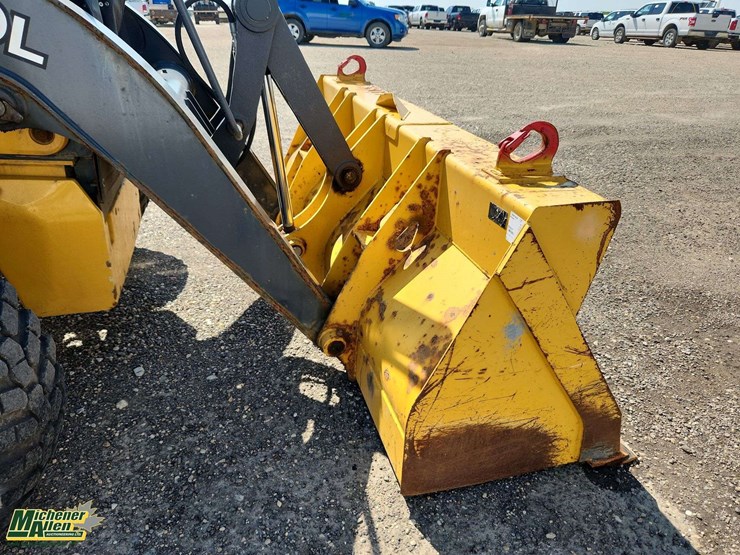 deere-410l-image-38