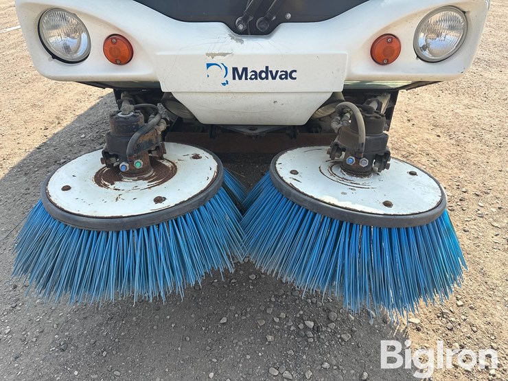 2005-johnston-cs50c-sweeper-image-13