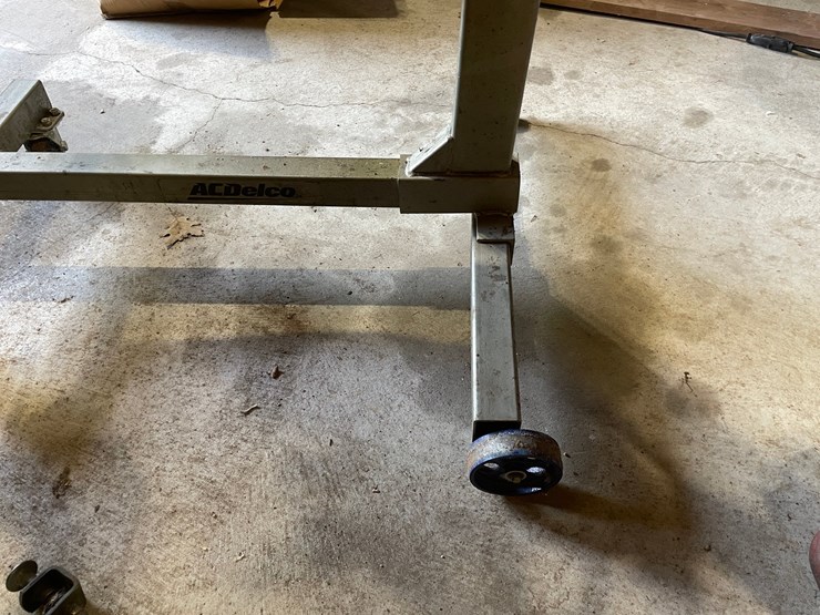 #6178-•-swinger-4-cycle-engine-and-stand-image-12