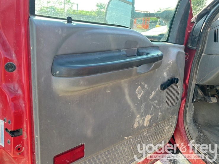 2002-ford-f450-xl-image-19