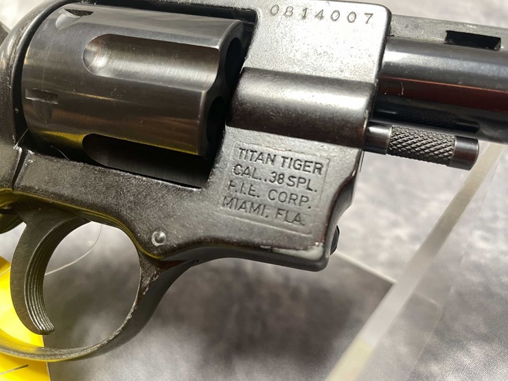 #10833-•-fie-titan-tiger,-38-spl-revolver,-sn:-814007-image-7