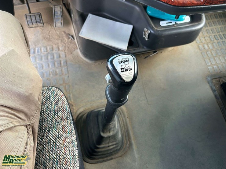 1998-volvo-vn-image-15